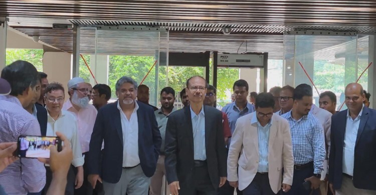 নিয়োগের পর বিএসইসি কার্যালয়ে চেয়ারম্যান মাসুদ খান