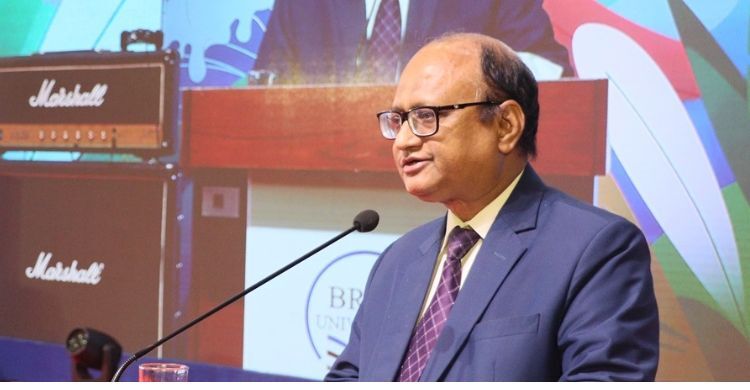 ফজলে হাসান আবেদের জীবন-শিক্ষা অনুসরণের আহ্বান দুদক চেয়ারম্যানের