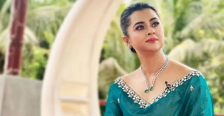 আবার মাতৃত্ব নিয়ে বুবলীর নরম জবাব