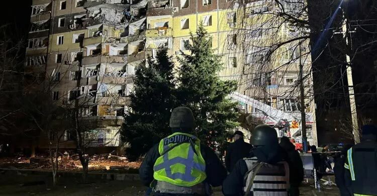 3 killed, 38 injured in Russian attack on Ukrainian city of Kryvyi Rih