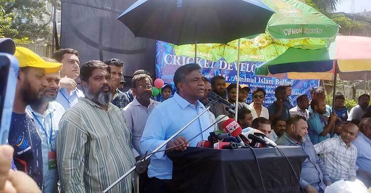 স্টেডিয়ামের করুণ অবস্থা দেখে আমার কান্না চলে আসছে: বুলবুল