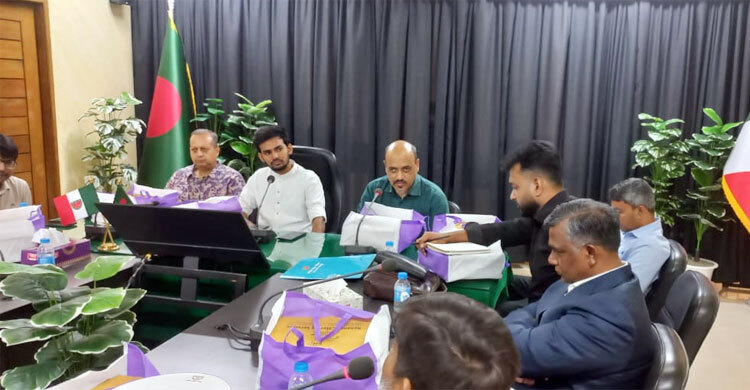 ক্রীড়া উপদেষ্টার মতবিনিময়ে বিসিবি সভাপতি, উঠলো নানা প্রশ্ন