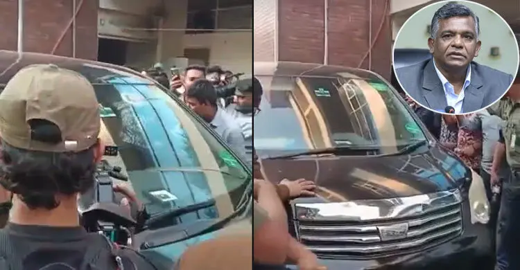 চুপিসারে বিসিবি ছাড়লেন বুলবুল