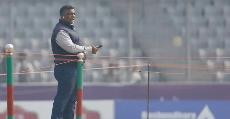 হঠাৎ লাহোরে গেলেন বুলবুল, আইসিসি ও পিসিবির সঙ্গে বসবেন বৈঠকে