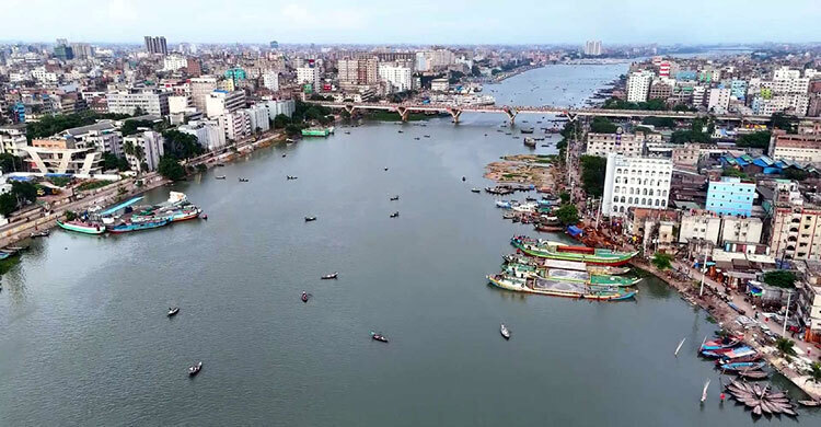Bodies of women, child among 4 recovered from Buriganga