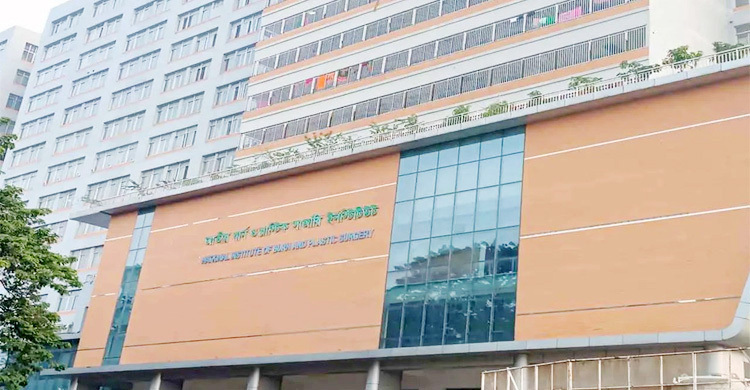 হাসপাতাল থেকে ছাড়পত্র পেল আরও দুই দগ্ধ শিক্ষার্থী