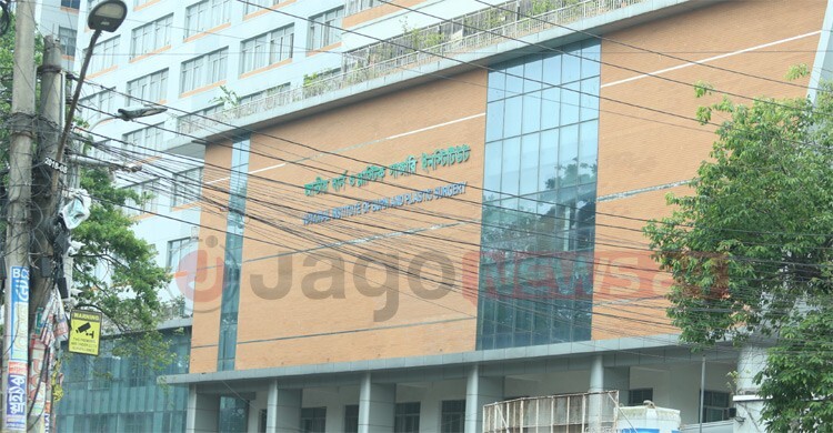 মাদরাসায় সাইনবোর্ড লাগাতে গিয়ে ৩ শিক্ষার্থী বিদ্যুৎস্পৃষ্ট