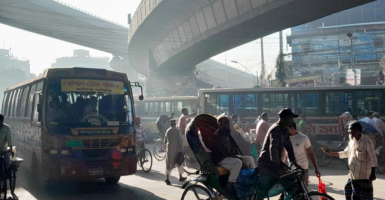 রাজধানীর সড়কে পর্যাপ্ত গণপরিবহন, ভোগান্তি নেই