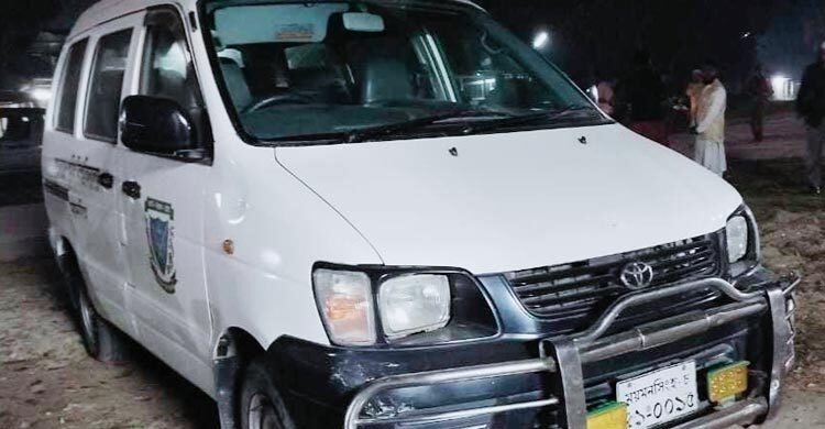 উদ্ধার হলো বাকৃবির চুরি হওয়া সেই মাইক্রোবাস