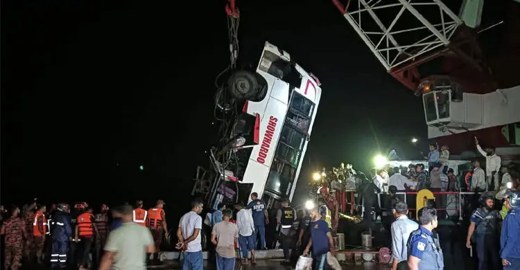 Bus falls into Padma: 23 bodies recovered, 21 handed over
