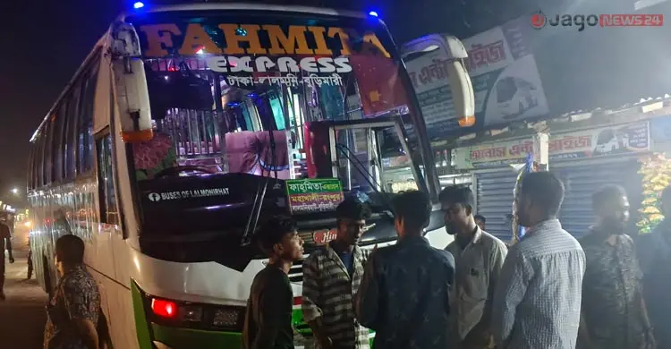 চাহিদা ২৫০ বরাদ্দ মাত্র ২০ লিটার, দিশেহারা বাসমালিক-চালকরা