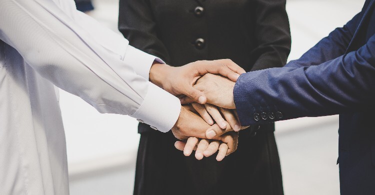 ব্যবসার বরকত নষ্ট করে যে ৮ কাজ