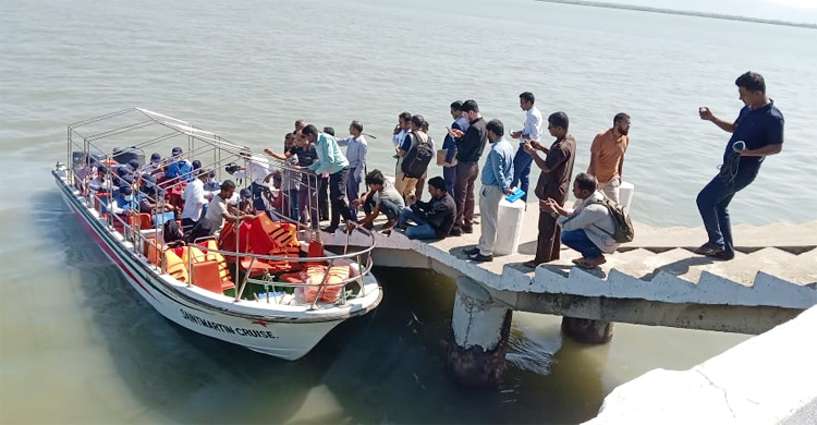 রাখাইন রাজ্য পরিদর্শনে মিয়ানমার গেলো রোহিঙ্গা প্রতিনিধি দল