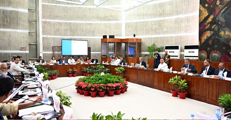 বাজেট অনুমোদনে মন্ত্রিসভার বিশেষ সভা চলছে
