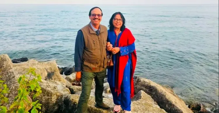 নায়াগ্রার গর্জন পেরিয়ে টরন্টোর পথে