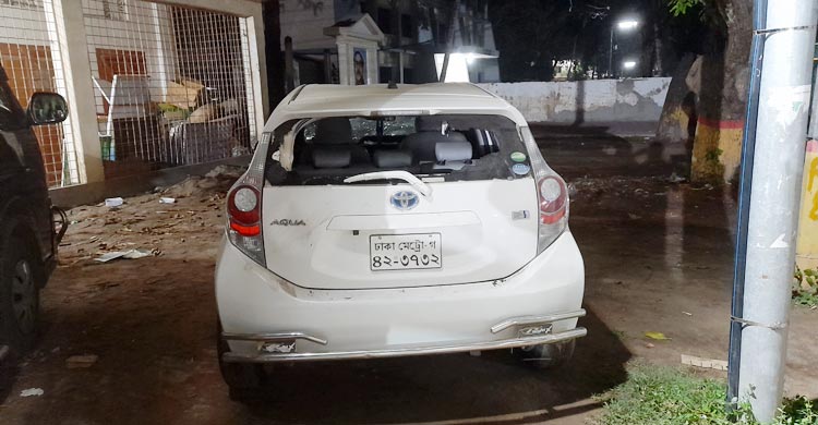ফল প্রকাশের সময় বিজয়ী প্রার্থীর গাড়ি ভাঙচুর