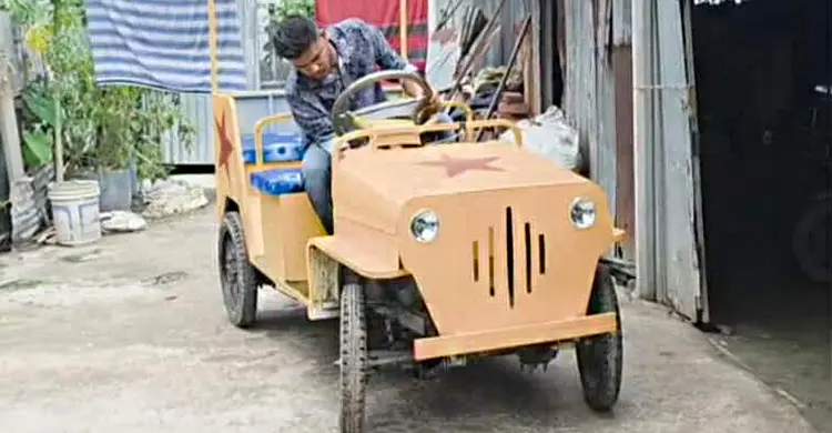 লাগবে না জ্বালানি, ব্যাটারিতেই চলে সোহেলের তৈরি জিপ গাড়ি