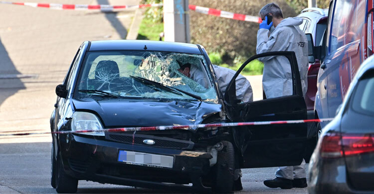 2 killed as car hits crowd in Germany