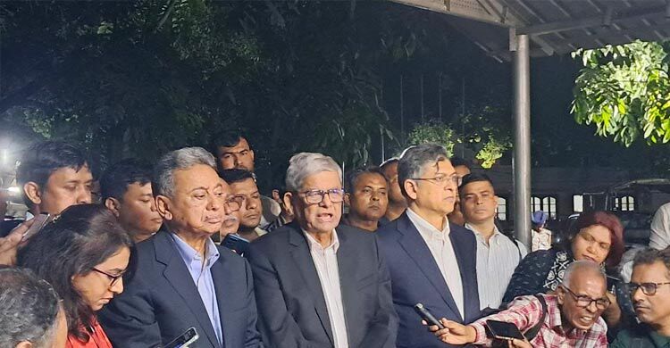 দলীয় লোক অপসারণ করে তত্ত্বাবধায়ক সরকার গঠনের দাবি বিএনপির