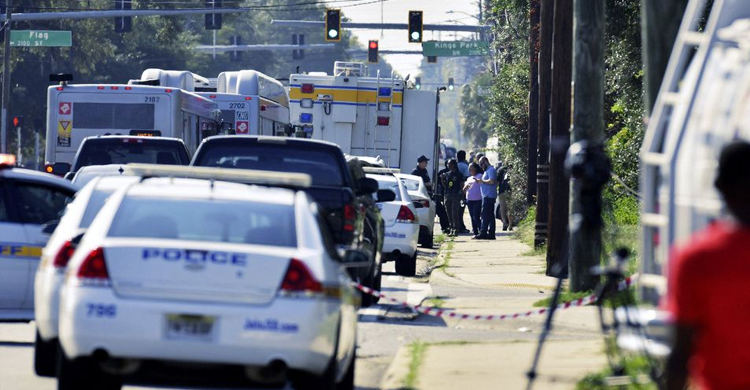 Gunman kills 3, himself in racially motivated shooting in Florida