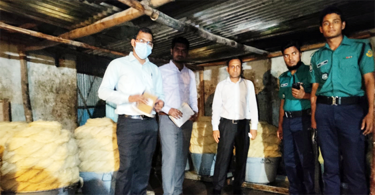 চট্টগ্রামে লাচ্ছা সেমাই কারখানাকে ২ লাখ টাকা জরিমানা