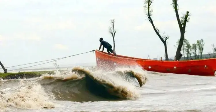 মে মাসে ঘূর্ণিঝড় ও তীব্র তাপপ্রবাহের পূর্বাভাস