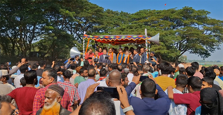 চাঁদপুরে ঝুলন্ত সেতু প্রকল্প পরিদর্শনে কোরিয়ান প্রতিনিধি দল