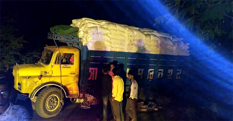 চুয়াডাঙ্গায় ৪০০ বস্তা সার জব্দ, ব্যবসায়ীর জেল-জরিমানা