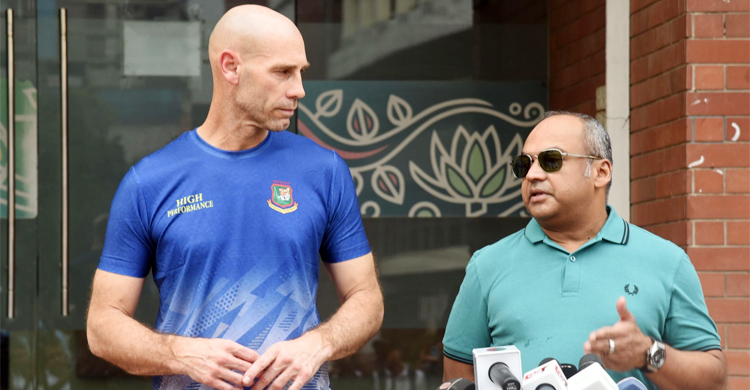 ডেভিড হ্যাম্পের সঙ্গে ২ বছরের চুক্তি হলো যে কারণে