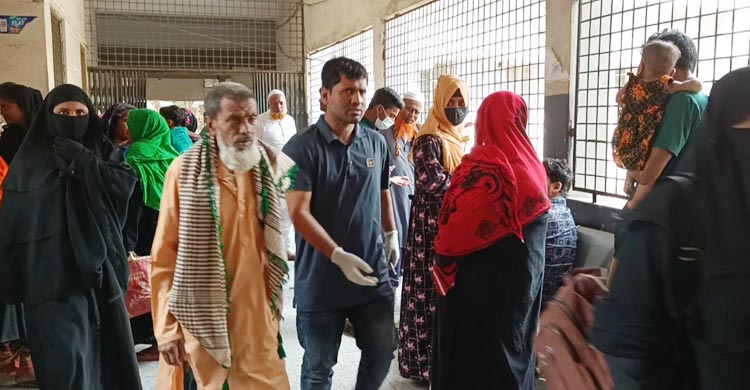 চুয়াডাঙ্গায় ভ্যাপসা গরমে হাসপাতালে বেড়েছে রোগীর চাপ