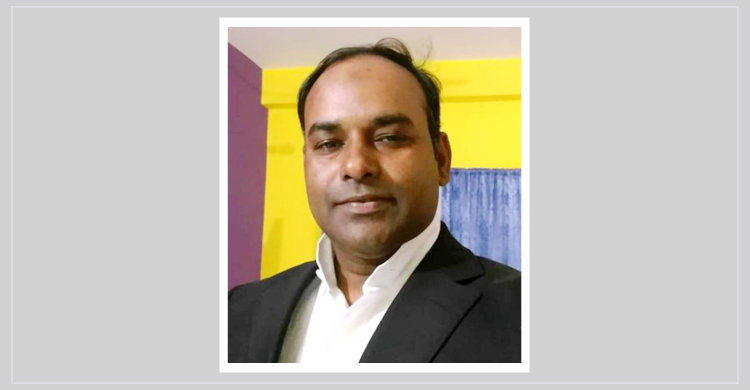 প্রেমিক যুগলকে জুতার মালা পরিয়ে গ্রাম ঘোরালেন ইউপি চেয়ারম্যান