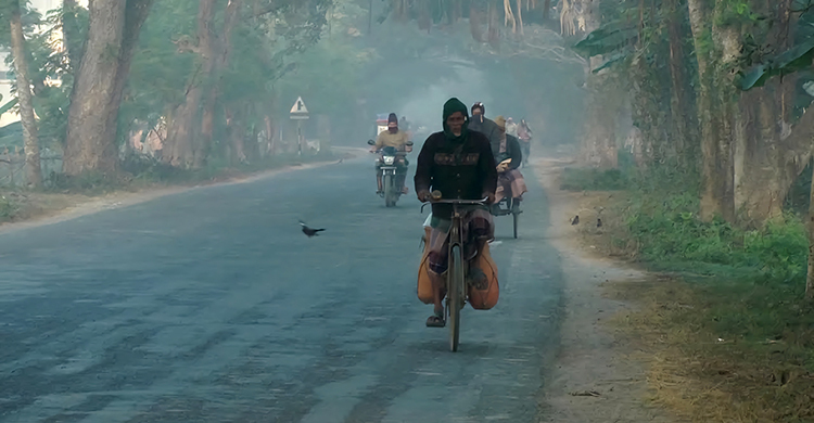 একদিনে সাড়ে চার ডিগ্রি কমে চুয়াডাঙ্গার তাপমাত্রা নামলো আটে