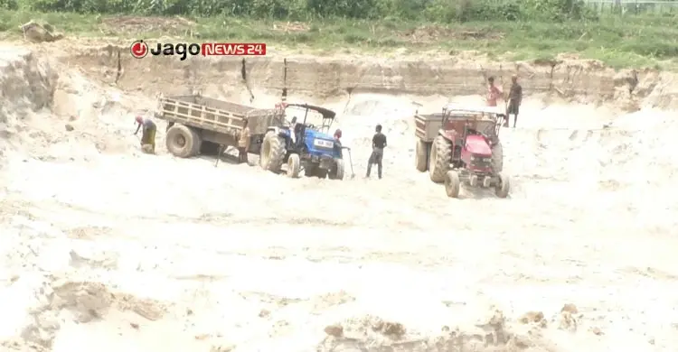 ক্ষমতার পালাবদলে বদলায় শুধু সিন্ডিকেটের নেতৃত্ব