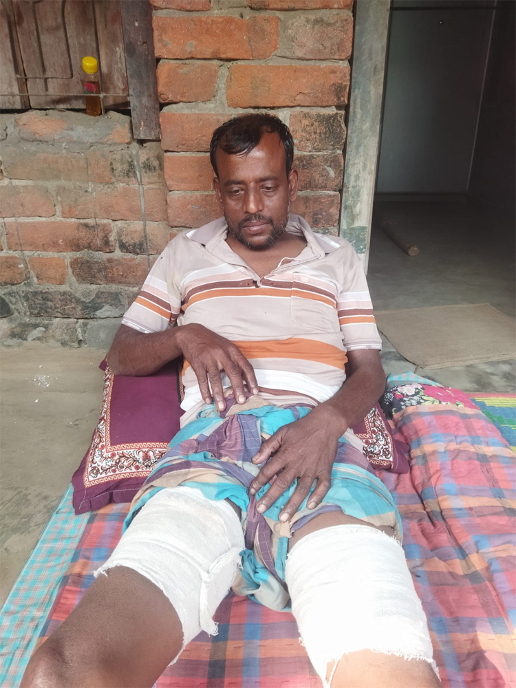 টাকার জন্য সেলাই না দিয়ে হাসপাতালে ৪০ মিনিট বসিয়ে রাখা হলো রোগীকে