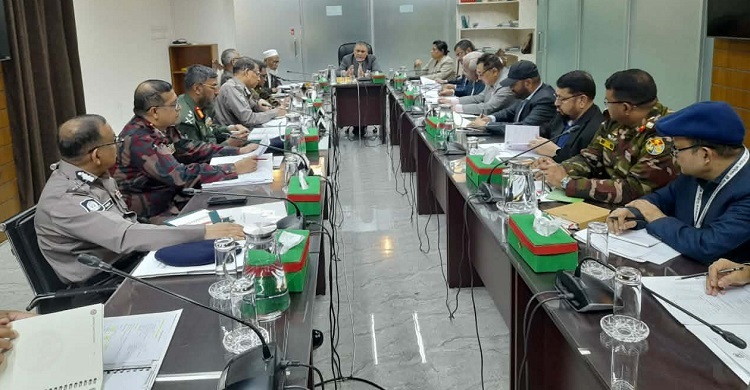 হাদির ওপর হামলার ঘটনায় মনে হয়েছে আমার মাথায় বাজ পড়েছে: সিইসি