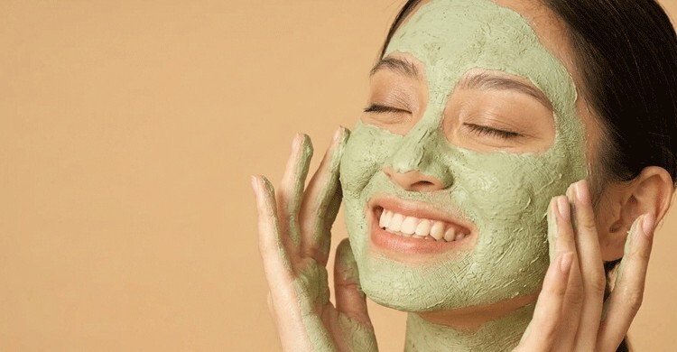 ঘরে বসেই ত্বক পরিষ্কার করুন এই উপাদান দিয়ে