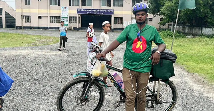 ‘স্বপ্ন পূরণে অর্থ নয়, প্রয়োজন ইচ্ছা', শূন্য পকেটে দেশ ঘুরছেন তরুণ