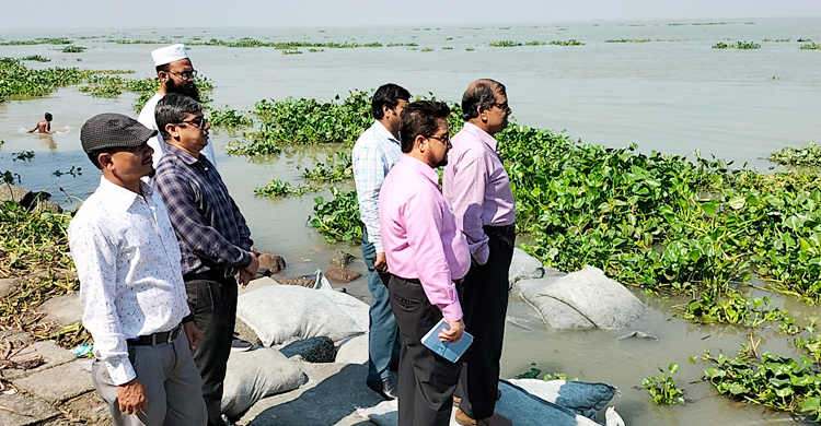 চাঁদপুর শহর রক্ষা বাঁধের ৫৬ মিটার সিসি ব্লক ধস