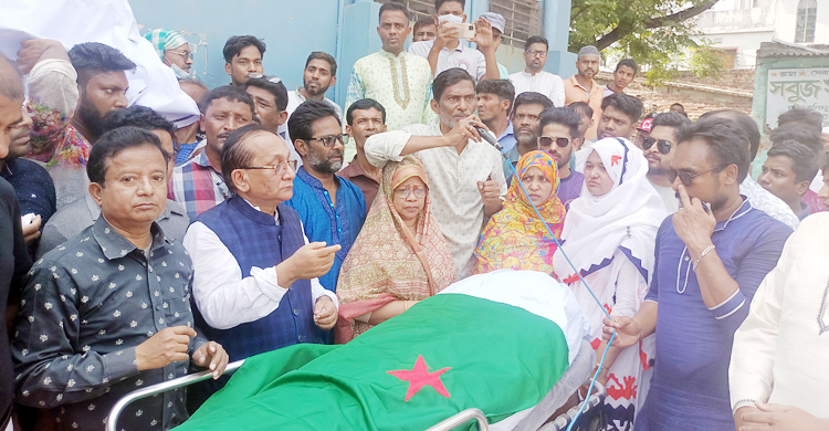 সাবেক কাউন্সিলরের মরদেহ নিয়ে সড়ক অবরোধ