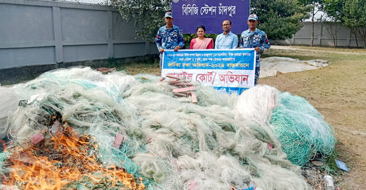 নিষেধাজ্ঞা অমান্য করে জাটকা শিকার, ৬ জেলের কারাদণ্ড