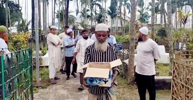 চাঁদপুরে দাফনের ঠিক আগমুহূর্তে নড়েচড়ে উঠলো শিশু