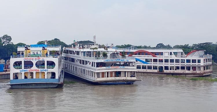 চাঁদপুর-ঢাকা নৌরুটে দ্রুতগামী নৌযান চালুর দাবি