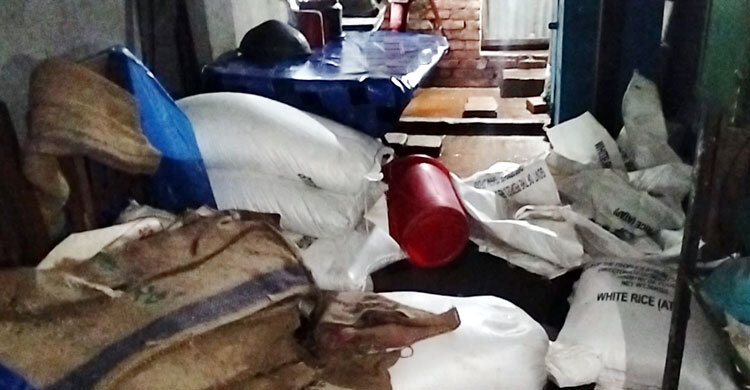 চাঁদপুরে ২০ বস্তা সরকারি চালসহ গ্রাম পুলিশ আটক