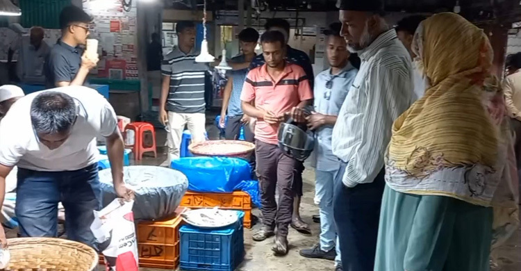 বিক্রি বন্ধের হুঁশিয়ারি ব্যবসায়ীদের, বাস্তবায়ন চান ক্রেতারা