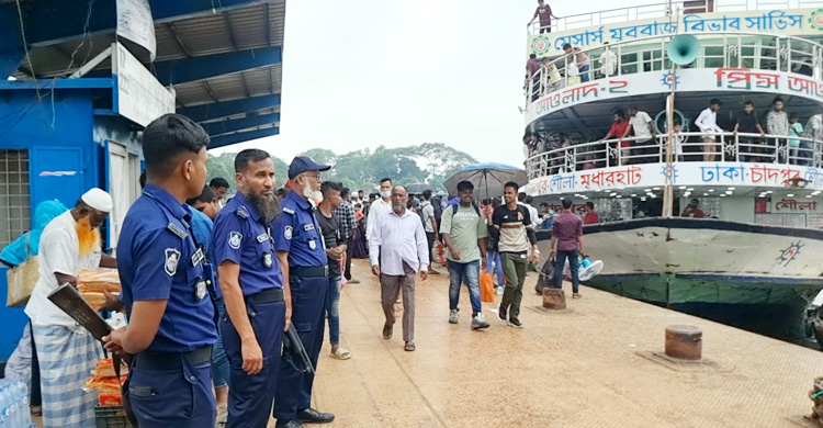 চাঁদপুর লঞ্চঘাটে এবারো সঙ্গী নির্মাণ দুর্ভোগ