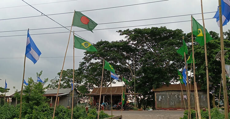 ব্রাজিল-আর্জেন্টিনার পতাকায় রঙিন চাঁদপুর