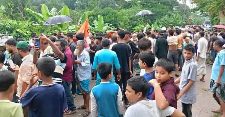 চাঁদপুরে বাস-অটোরিকশা মুখোমুখি সংঘর্ষ, নিহত ১