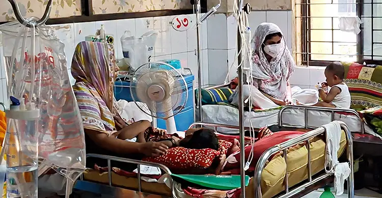 ৪২ শয্যার বিপরীতে ১৪৭ শিশু ভর্তি, চাপ সামলাতে হিমশিম অবস্থা