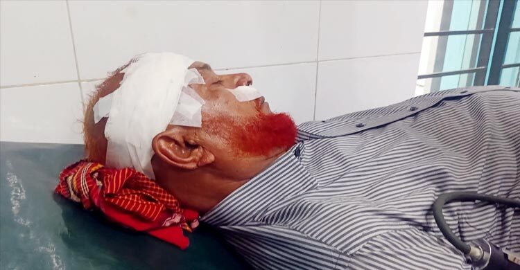 মাদক-জুয়ার টাকা ভাগাভাগি নিয়ে দ্বন্দ্ব, মাজারের খাদেমকে কুপিয়ে জখম