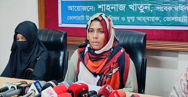 গভীর রাতে আম বাগানে নিয়ে বিএনপি নেত্রীকে পেটান এএসপি-ওসি